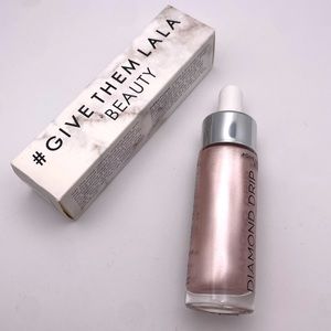 GIVE THEM LALA Diamond Drip Highlighter in “Iced” (Brand New!) ✨